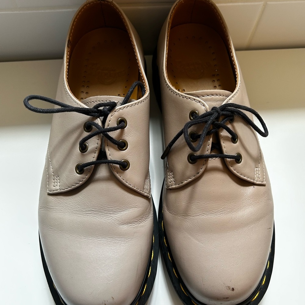 Dr. Martens Cream Leather Women's Oxfords 25715